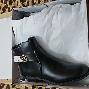 AUTHENTIC MK ANKLE 👢 BOOTS